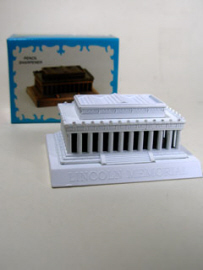 0444_white_lincoln_memorial_monument